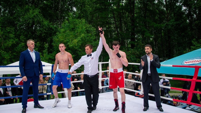 В саду Миндовского прошёл открытый турнир по боксу «Пермская жара»