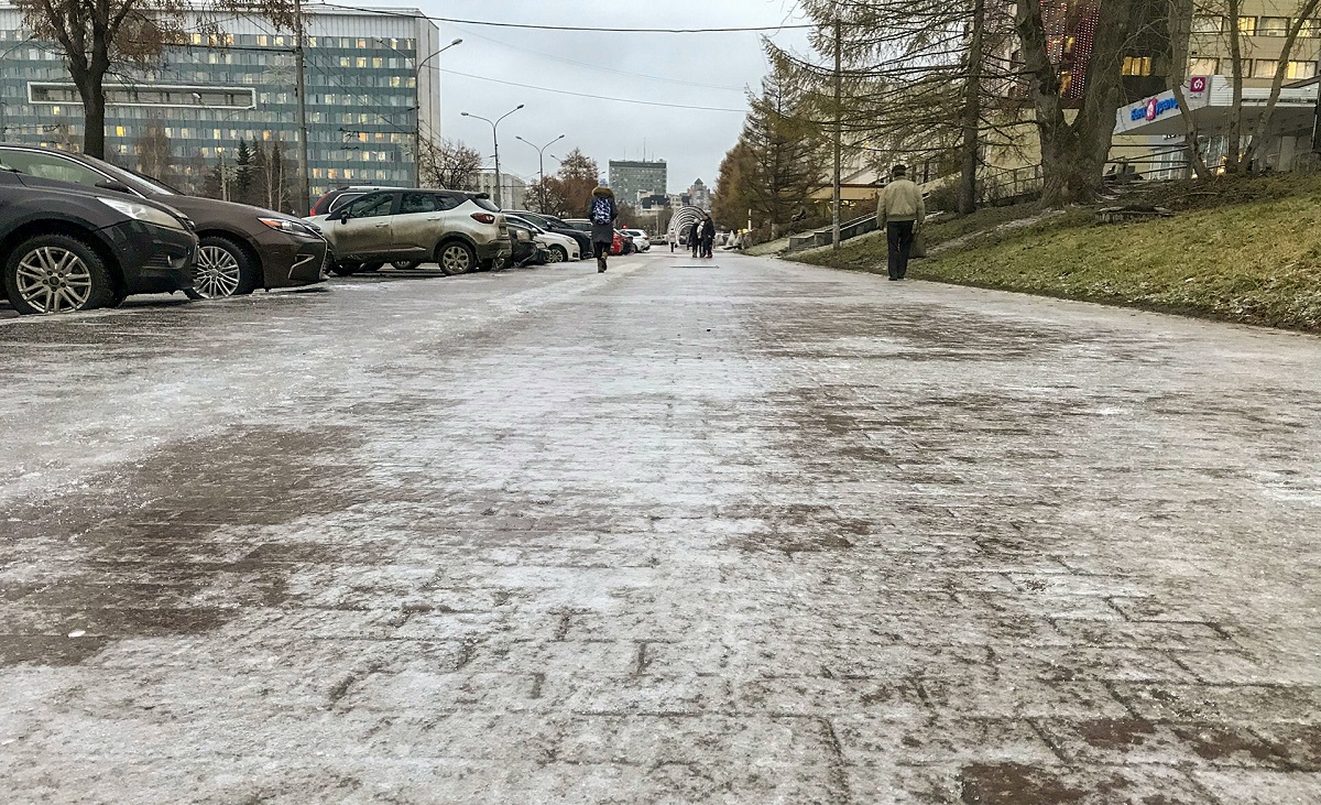 <div>В краевом МЧС предупредили о гололёде и изморози в Прикамье с 9 по 10 февраля</div>