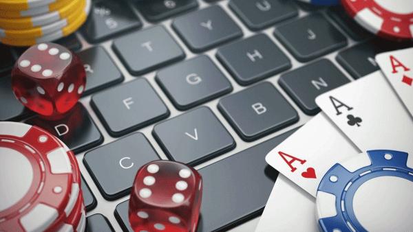 В Перми руководитель компании растратил один млн руб. на онлайн-казино