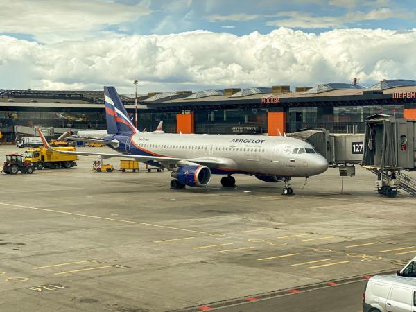 Запрет полётов в аэропорты юга и центра России продлён до 21 декабря 
