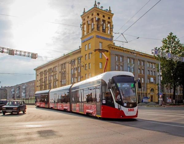 В ближайшие дни в Пермь доставят три новых трамвая