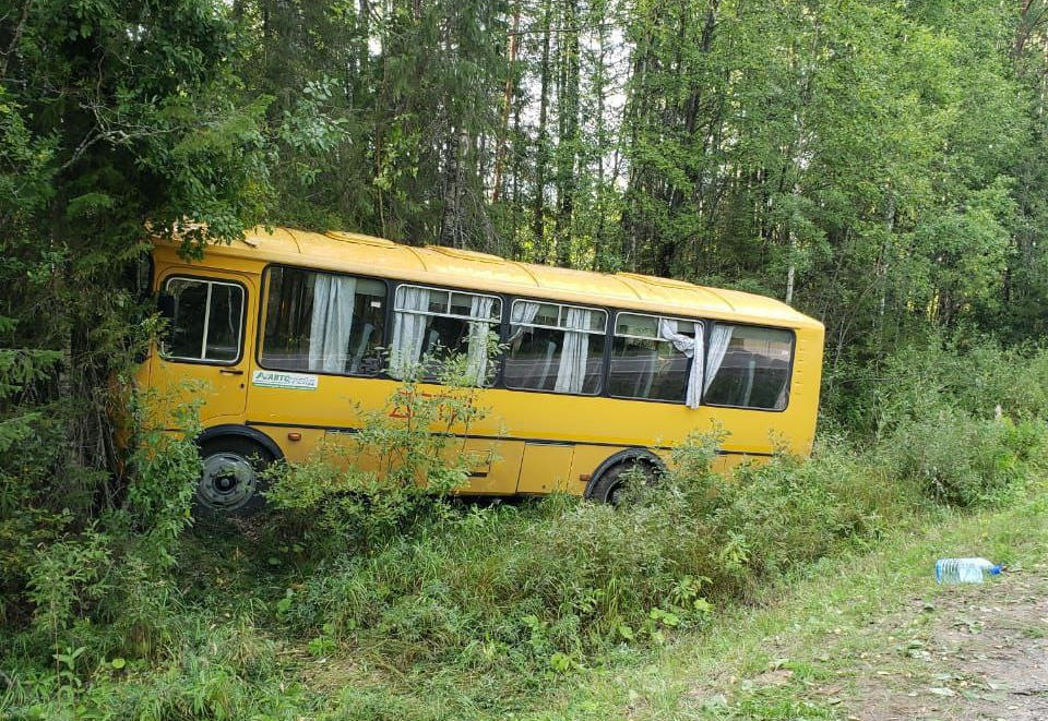 В Соликамске прокуратура начала проверку в связи ДТП со школьным автобусом