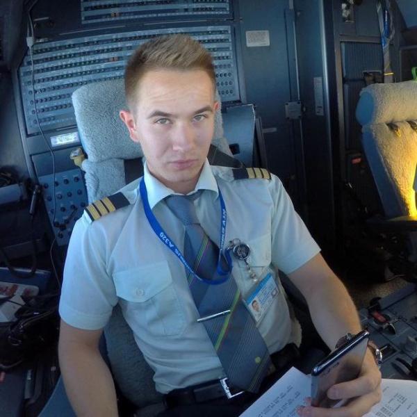 <div>В разбившемся самолёте Евгения Пригожина был пилот из Перми Рустам Каримов</div>