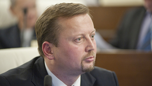 «Эта проблема обсуждается на форумах, вы их не посещаете, поэтому не знаете»