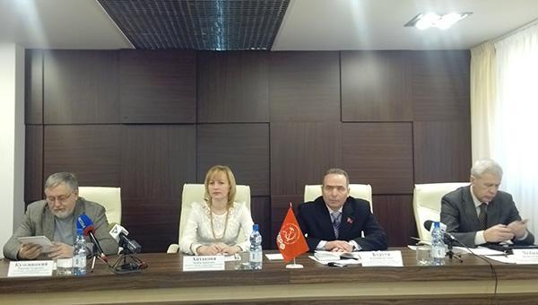 «Мы с самого начала предлагали не раздавать деньги, а строить детские сады»