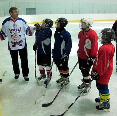 Геннадий Тушнолобов проинспектировал строительство ледового дворца в Краснокамске