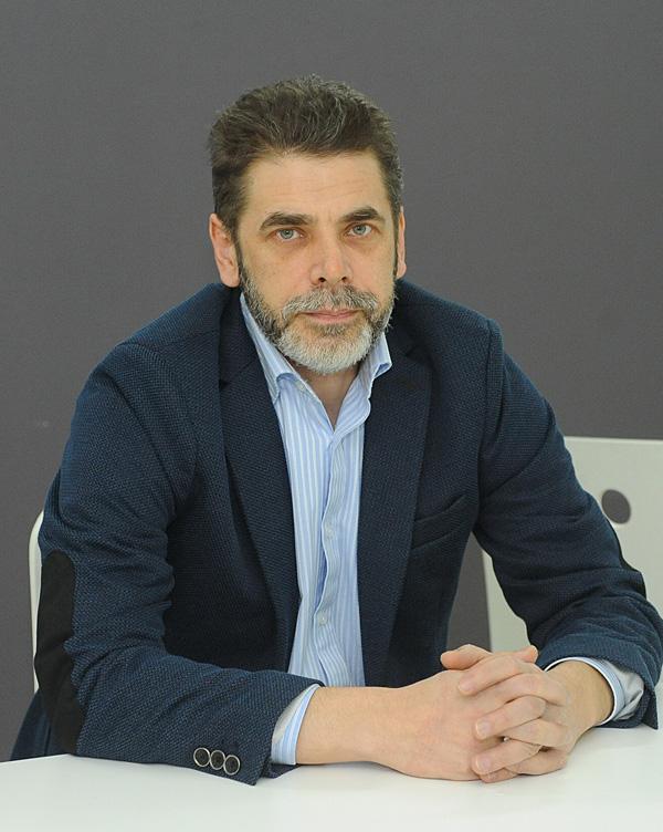 Юрий Сухарев