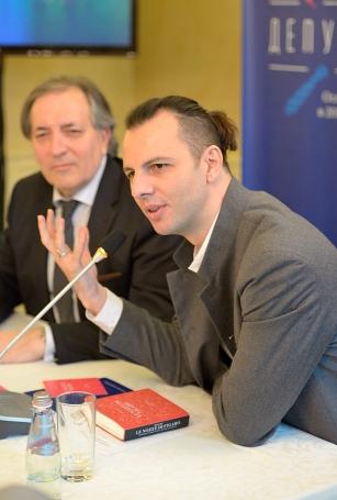 Теодор Курентзис