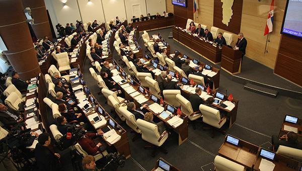 Валерий Сухих: Юбилейный повод не повлияет на обычное течение заседания