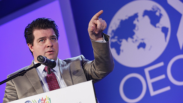 Лиам Халлиган станет гостем Клуба депутатов