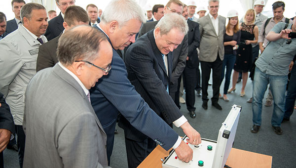 Вагит Алекперов и Виктор Басаргин приняли участие в пуске компрессорной станции ЛУКОЙЛа