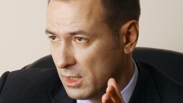 Константин Окунев: Формула политического выживания Виктора Басаргина очень проста…