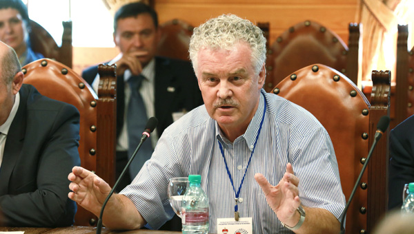 Бернд Клаубе: Многим достаточно сказать: «Граница континентов». И они поедут