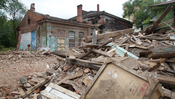 «Хотелось бы <nobr>чего-то</nobr> яркого»