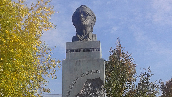 «Толя – первый, кому поставили памятник как режиссёру документального кино»