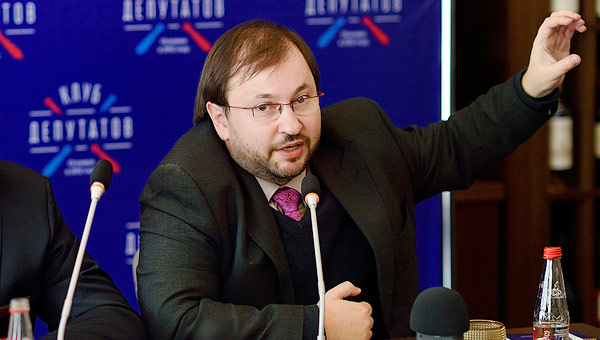 «Периодически местным элитам дают «съедать» губернатора»