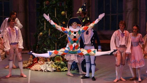 «Новогоднее настроение входит в пакет…»