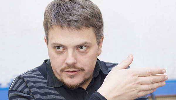 В Театре кукол продолжает меняться власть