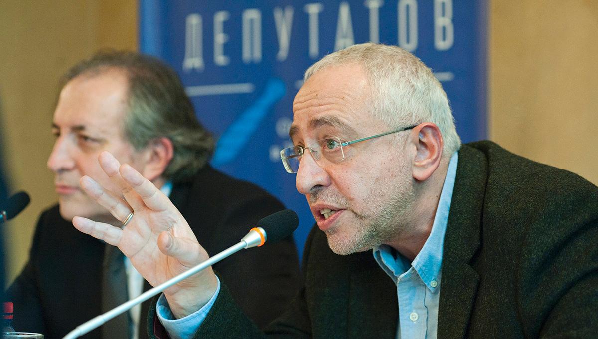 «Наши действия за последний год — на спор — не могли бы быть менее эффективными с точки зрения государственных интересов»