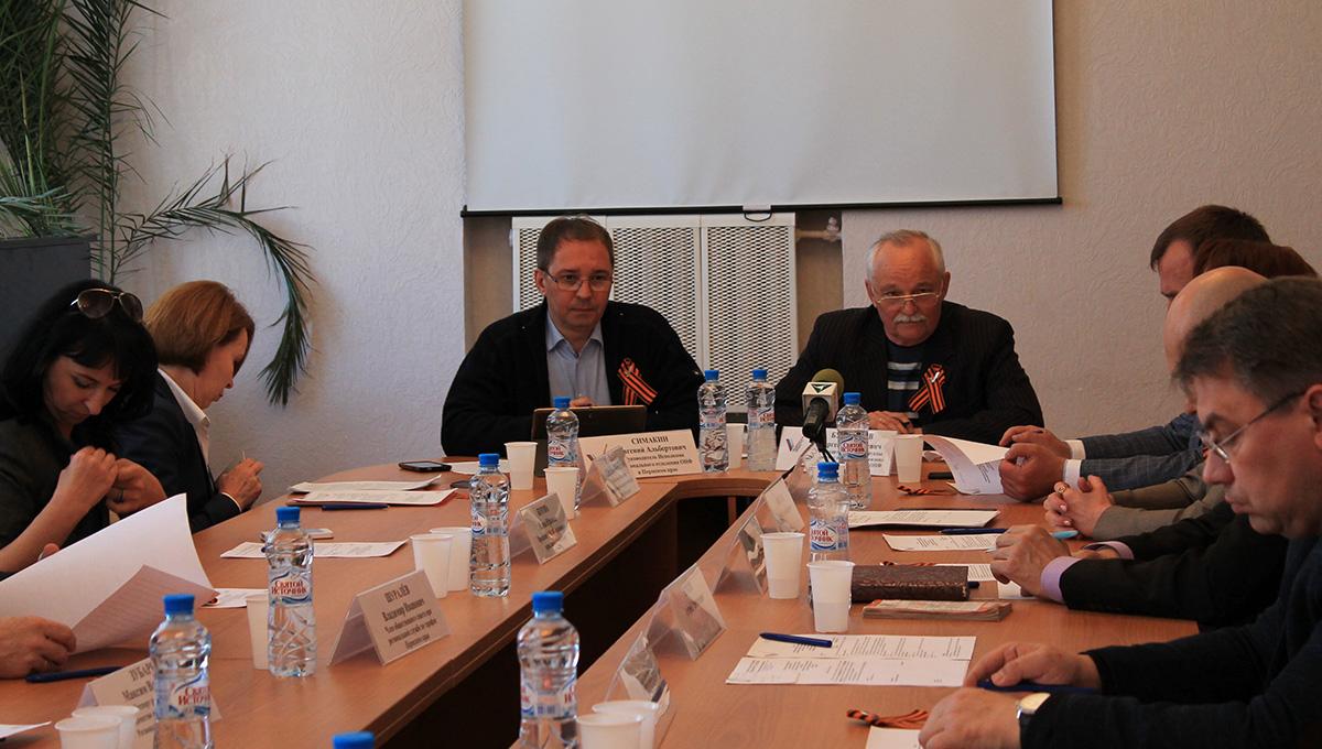 «Возникают перекрёстные УК, которые желают «порулить» 