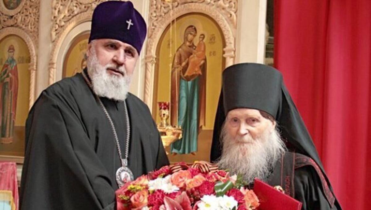 Митрополит Пермский Мефодий вручил <nobr>102-летнему</nobr> схимонаху Кукше орден Димитрия Донского