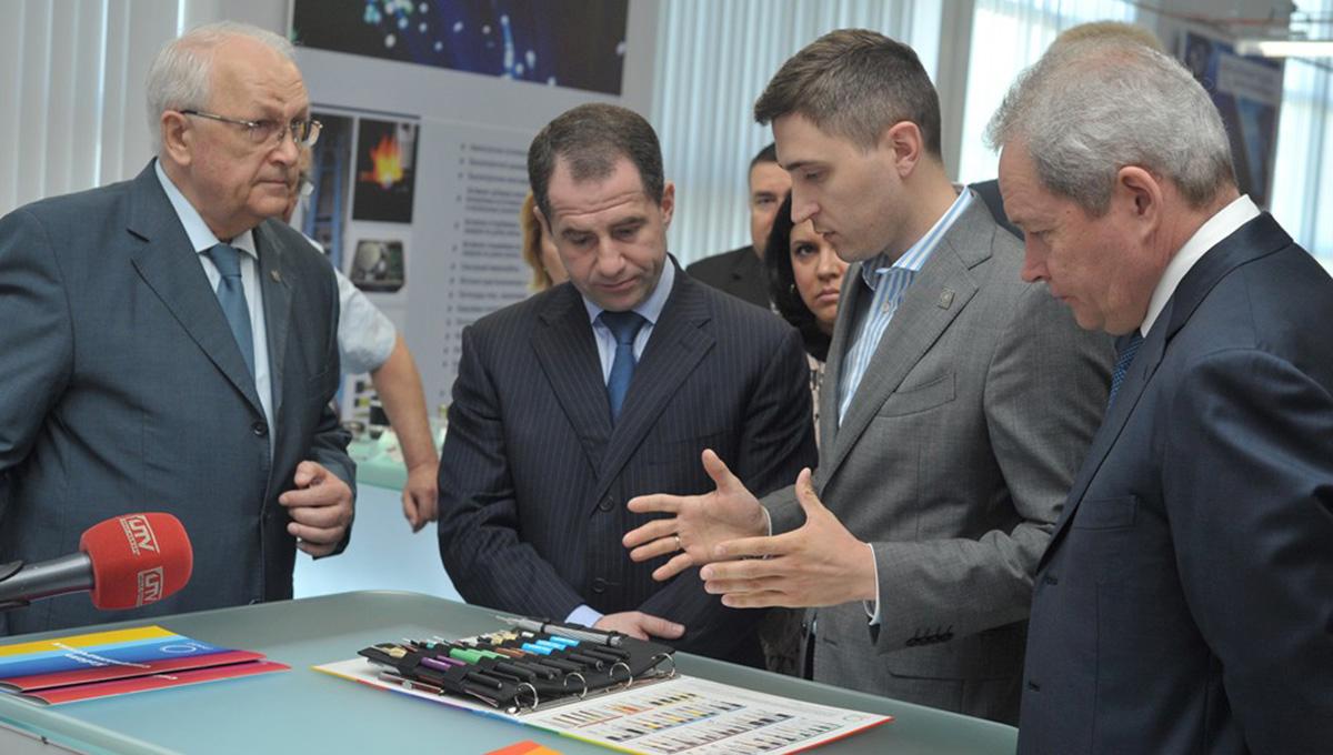 Михаил Бабич и Виктор Басаргин посетили ряд прикамских предприятий инновационного кластера волоконно-оптических технологий