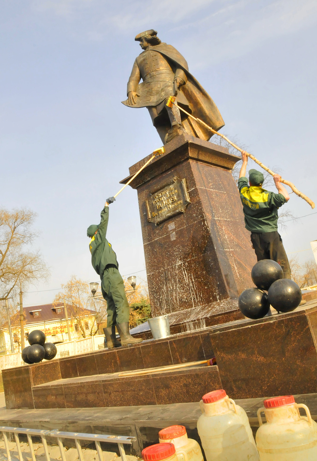 Пермские архитекторы считают, что к 300-летнему юбилею «косметических мер» мало: памятник Татищеву должен получить достойное ландшафтное окружение