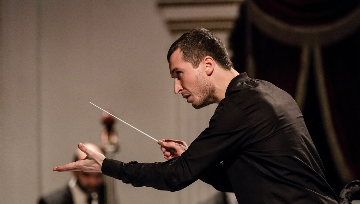 Артём Абашев отправляется в Санкт-Петербург