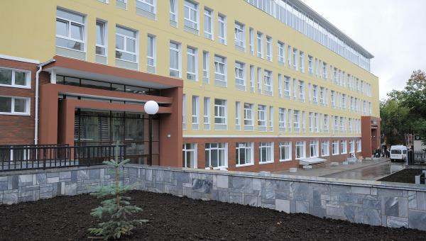 В Перми Дягилевская гимназия временно отменила уроки