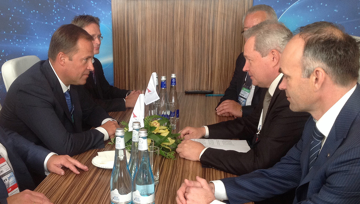 МАКС по максимуму