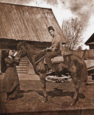Борис Пастернак на коне. 1916 год