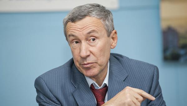 Сенатор от Пермского края предложил увольнять учителей, если они побуждают учеников к нарушению Конституции
