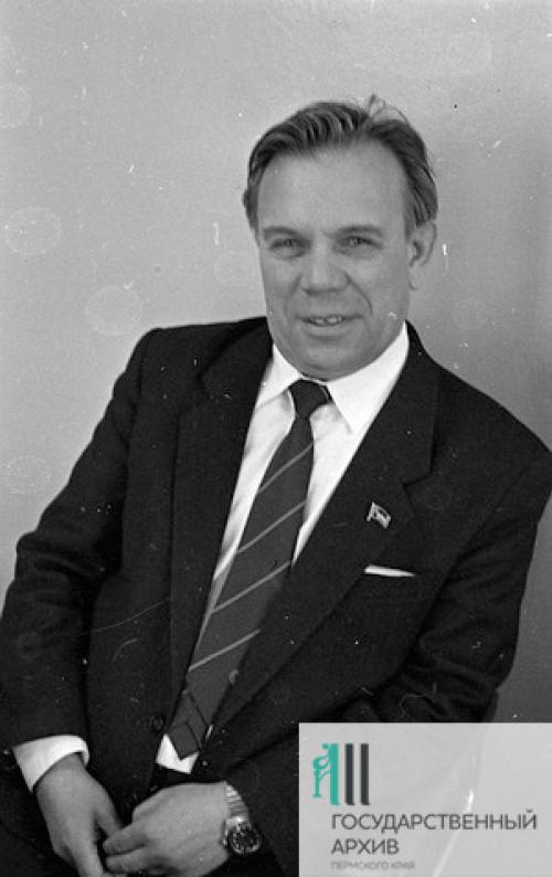 Борис Кузнецов (1935—2013) — первый губернатор 