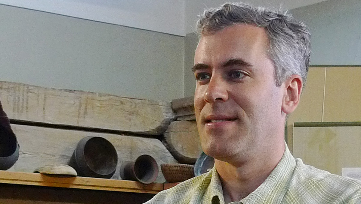 На нефтяной трубе сидели