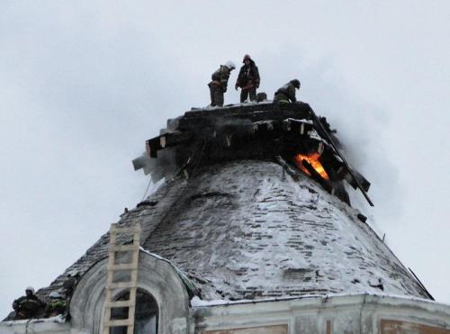 Пожар на шпиле Спасо-Преображенского собора