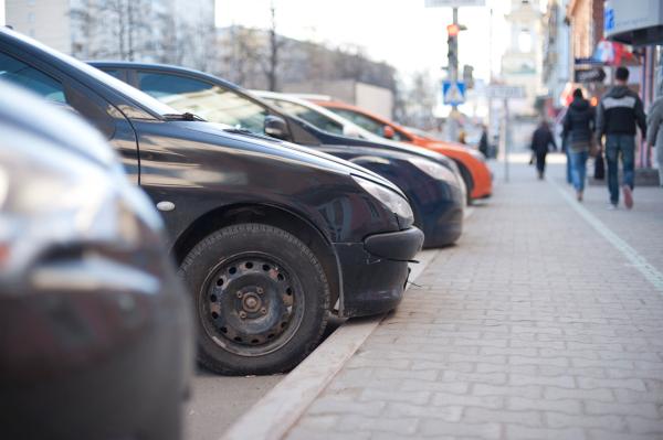 Пермские власти расторгли договор с новым оператором платных парковок