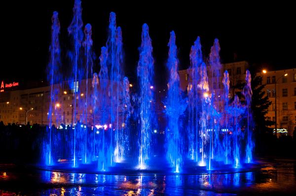 В Перми перед Театром-Театром запустили главный городской фонтан