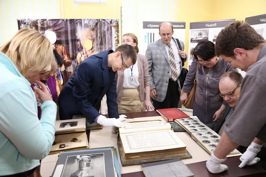 С именем Татищева