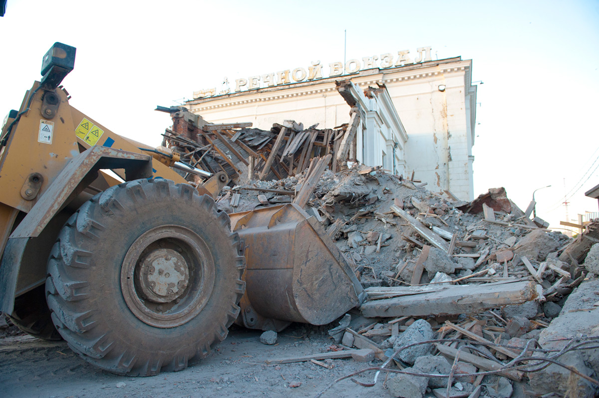 Снести нельзя реконструировать