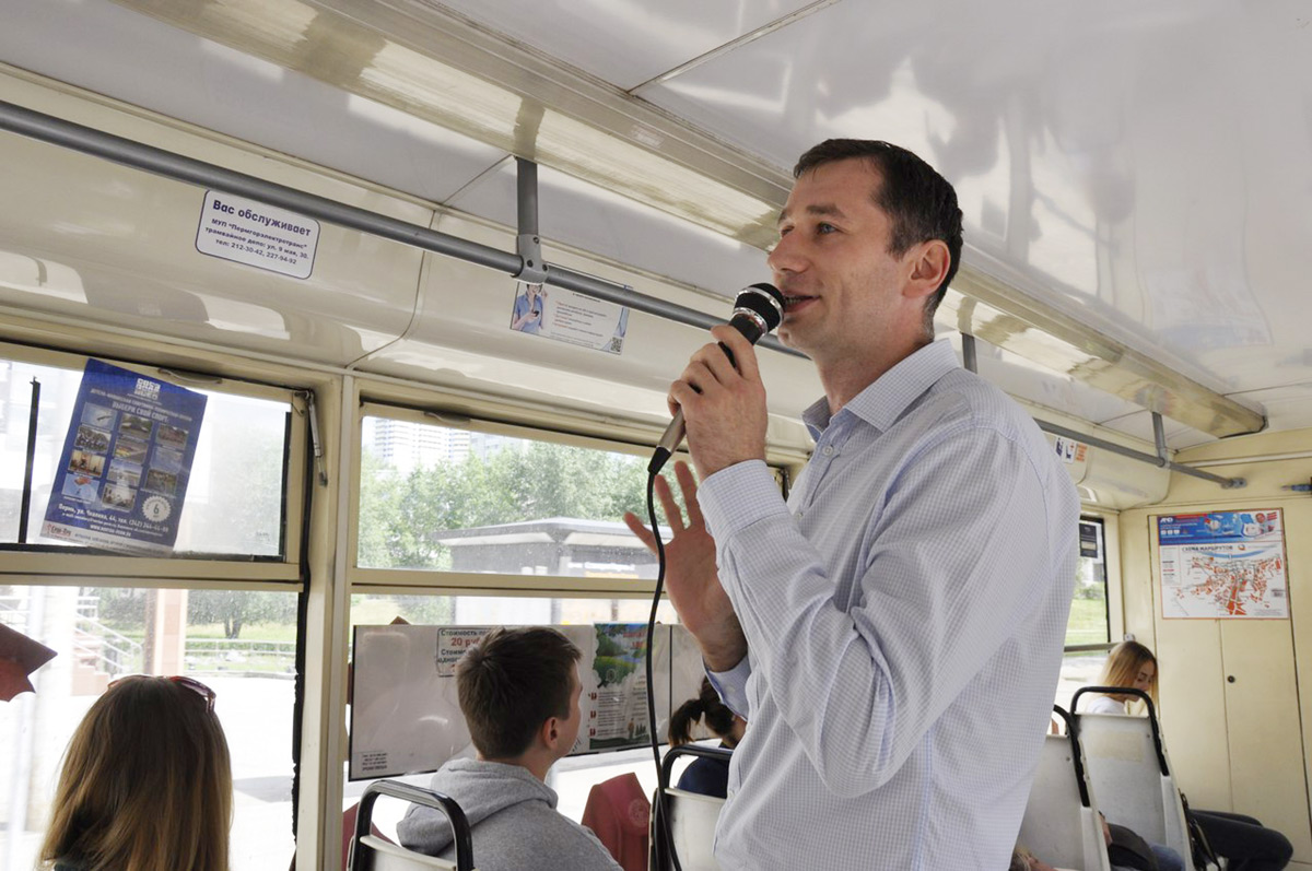 Наука вышла за забор