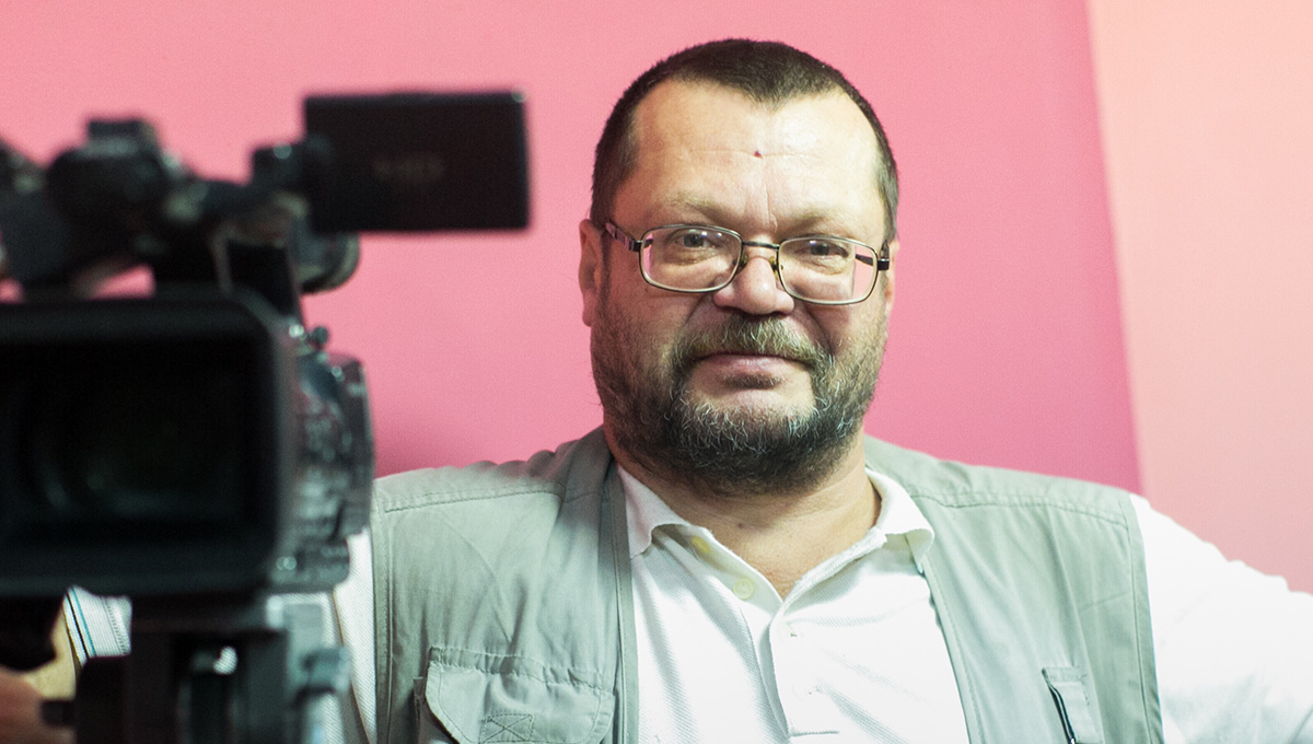 «Мы здесь живём чужими смыслами»