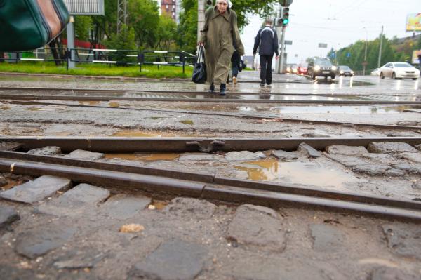 Суд снял с «Пермгорэлетротранса» обязанность по ремонту асфальтового покрытия трамвайных путей