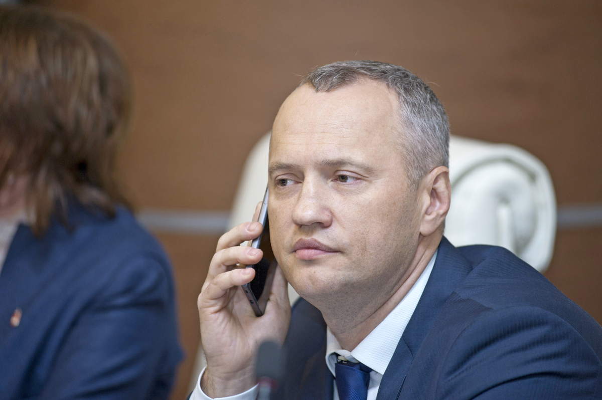 Вопрос о выдвижении кандидатов в конкурсную комиссию Фонда капремонта оказался в подвешенном состоянии 