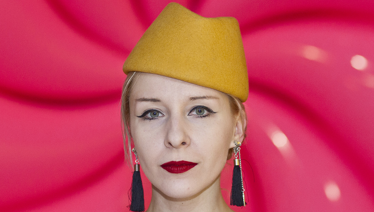 «В маске я перерождаюсь и перестаю быть Сашей Фроловой»