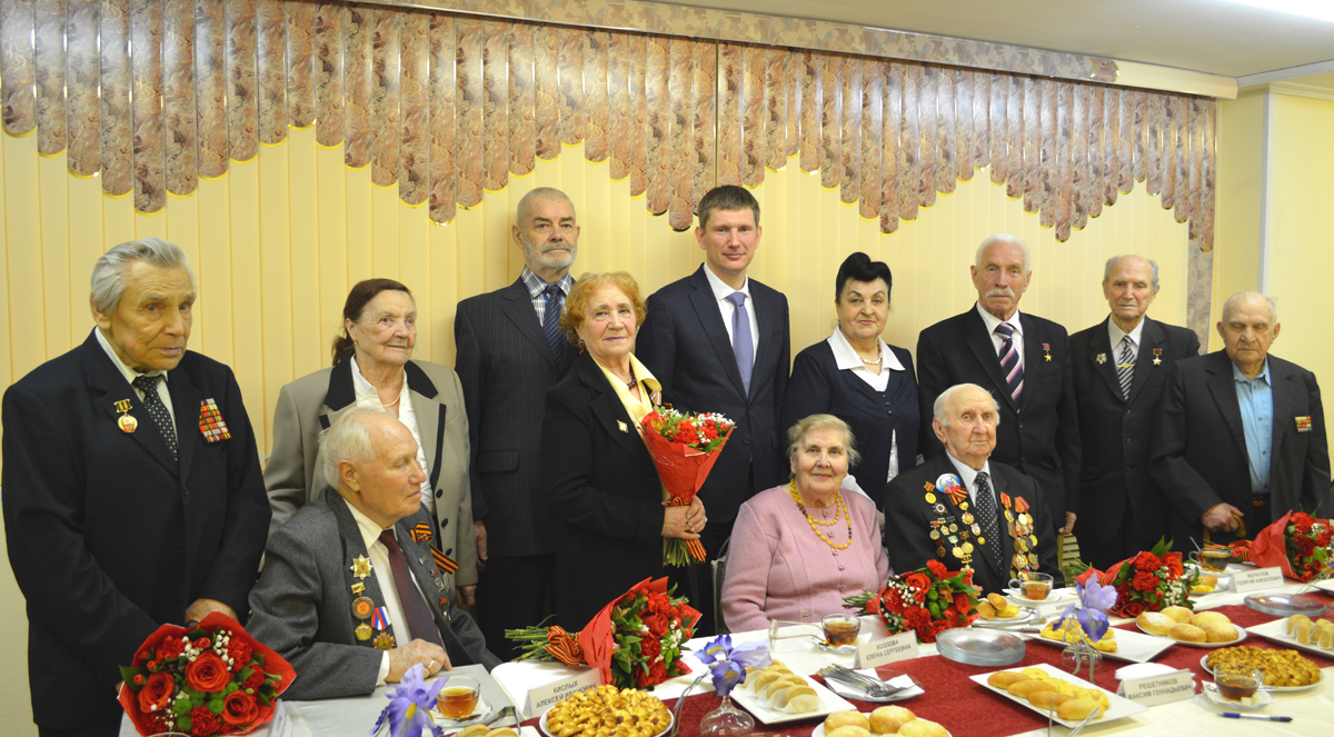 Максим Решетников встретился с Пермским советом ветеранов и Советом старейшин