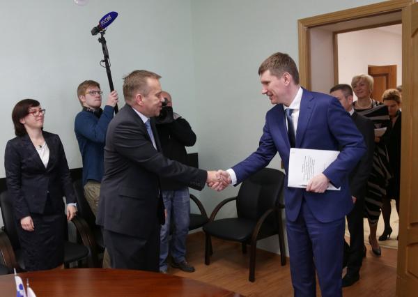 Максим Решетников встретился с послом Республики Словения Приможем Шелиго