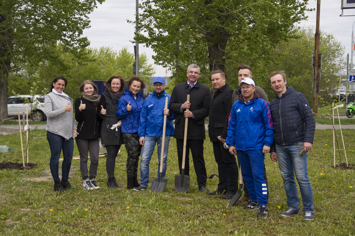 Яблоневый сад от сотрудников «УЗПМ» 