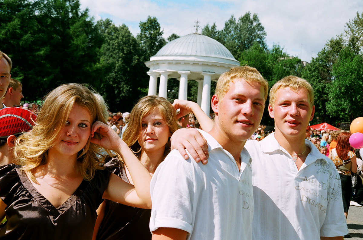 В парке им. Горького пройдут парад колясок и фестиваль близнецов