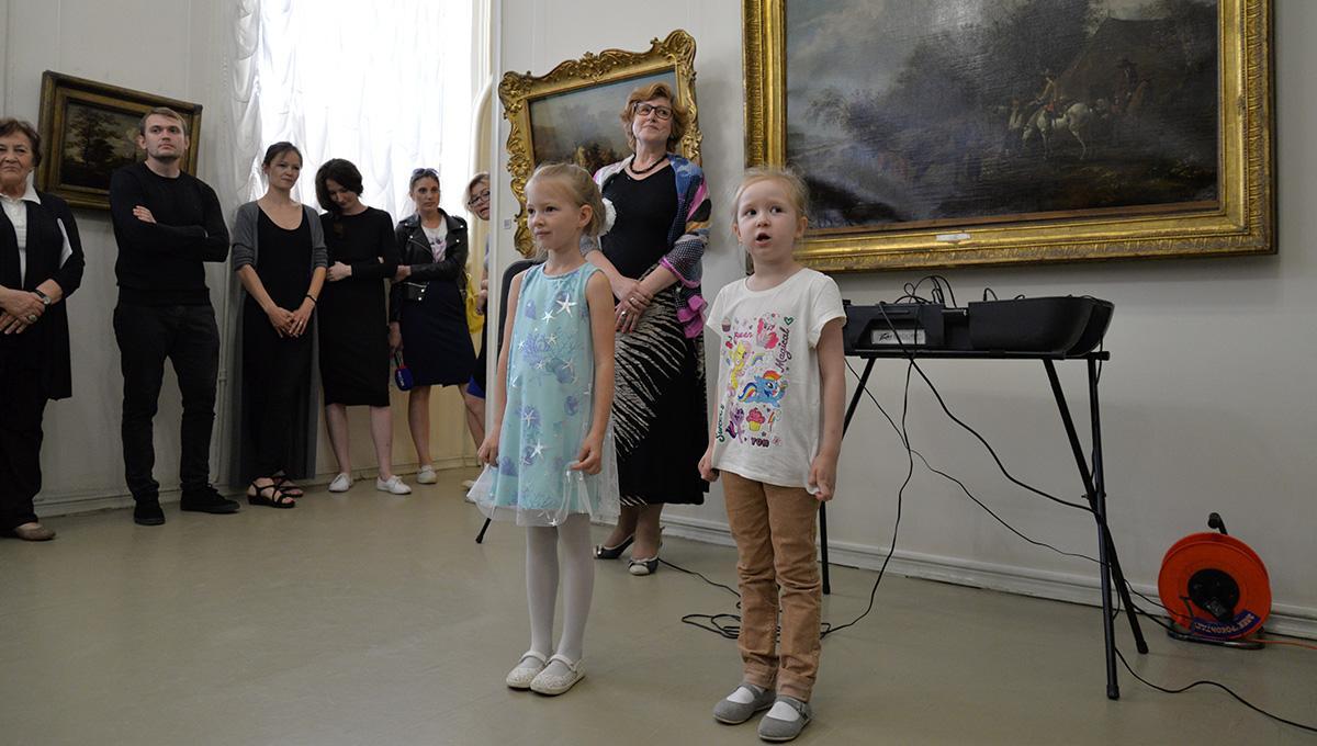 Девятый вал народной любви