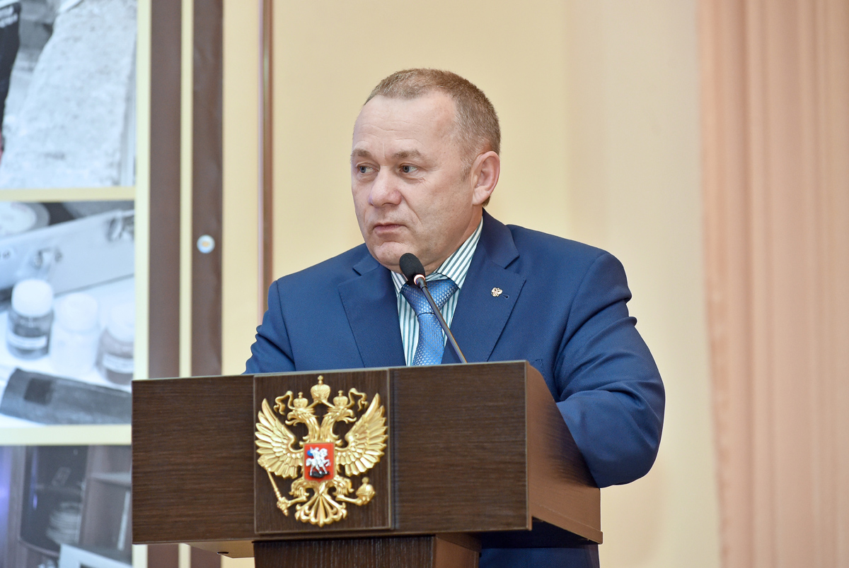 Игорь Цветков взял на контроль вопросы по льготам для отдельных категорий граждан и системе здравоохранения